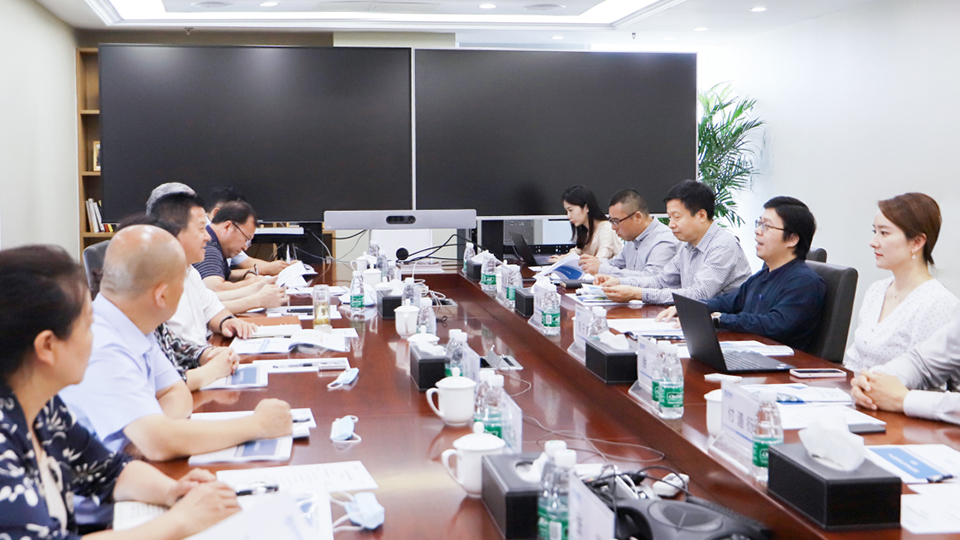 陇南市委常委、常务副市长漆文忠到访恒峰g22登录入口健康集团